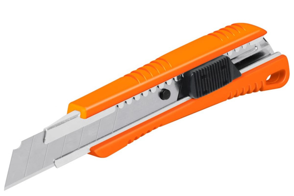 Нож с выдвижным лезвием Truper CUT-6 16974