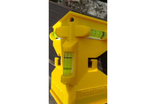 Пластмассовый уровень-угольник с магнитом Stayer MASTER POSTLevel 3456_z01