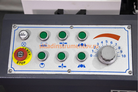 Ленточнопильный двухколонный станок MetalMaster MGH-200 17788 Ленточнопильный двухколонный станок MetalMaster MGH-200 17788