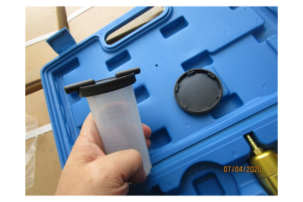 Вакуумный ручной насос AE&T TA-G1003