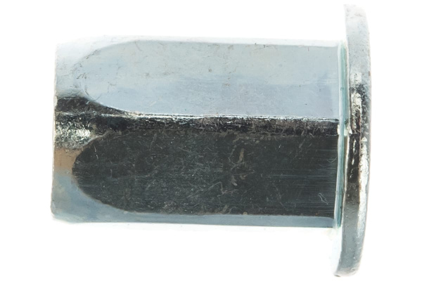 Заклепка с внутренней резьбой Bralo 6-гранная М8 СТ-ЦБ 250 шт 0311108011