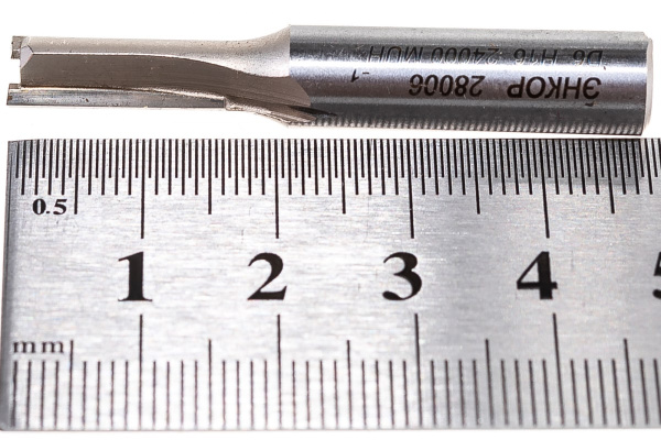 Фреза пазовая прямая (6x16 мм; хвостовик 8 мм) по ДСП Энкор 28006