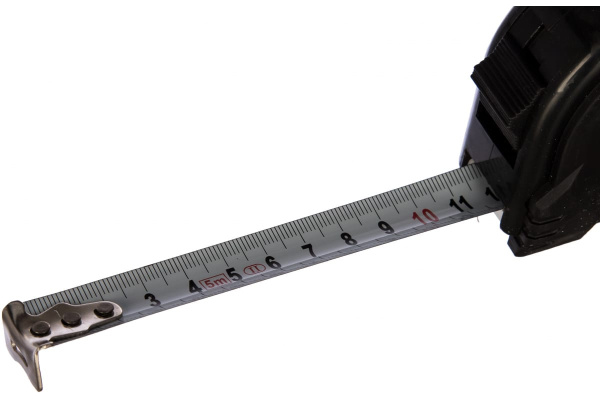 Рулетка 5 м х 19 мм Black MATRIX 31014