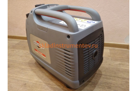 Бензиновый инверторный генератор Briggs&Stratton P 2200 Inverter 030698