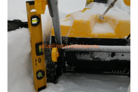 Электрический снегоуборщик Huter SGC 2000E 70/7/6