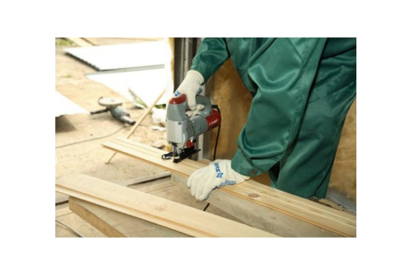 Лобзик ЗУБР ЗЛ-650ЭМ