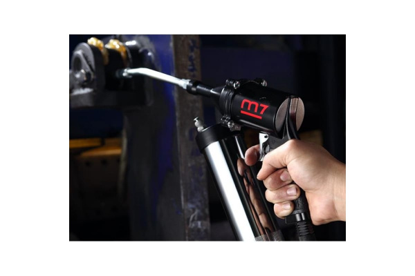 Пневматический солидолонагнетатель шприц MIGHTY SEVEN 400 куб. см. SG-400