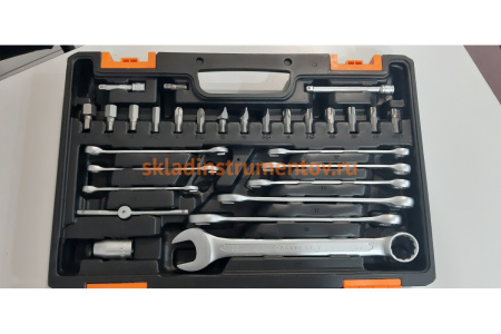 Набор инструментов 1/2, 1/4 дюйма, CrV, пластиковый кейс 82 предмета Вихрь 73/6/7/3