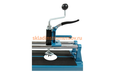 Плиткорез с резаком отверстий, 600 мм РемоКолор 46-0-060 Плиткорез с резаком отверстий, 600 мм РемоКолор 46-0-060