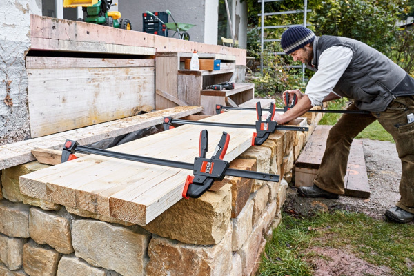 Струбцина пистолетного типа BESSEY 2.7 кН, 900 x 90 мм, распор 195-1090 мм BE-EZXL90-9