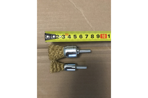 Набор щеток ПРОФЕССИОНАЛ 2 шт. для дрели (17/24 мм; латунированная проволока 0,3 мм) Зубр 3532-H2_z02