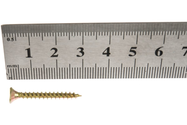 Универсальные шурупы для дерева, ДСП, ДВП Зубр желтопассивированные, PZ, 3,5x30мм, ТФ1, 600 штук 4-300391-35-030