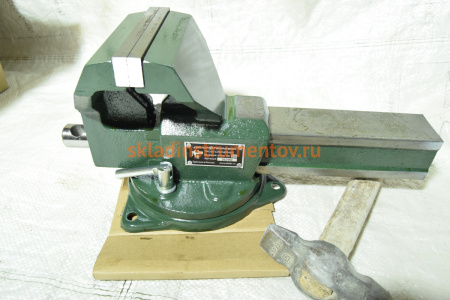 Слесарные поворотные тиски Дело Техники ТСС-140 392440