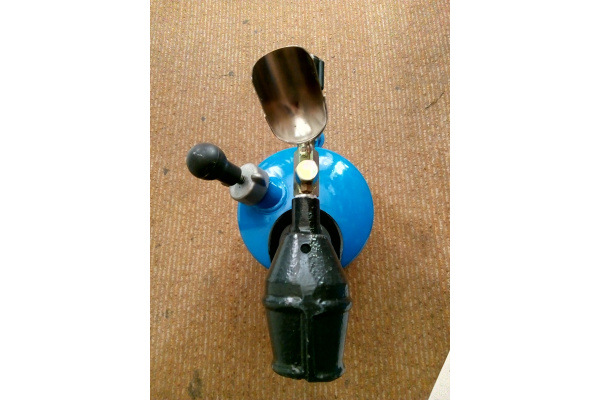 Паяльная лампа Зубр ПРОФЕССИОНАЛ САМОТЛОР, с чугунным эжектором, 2,0 л 40650-2.0_z02 Паяльная лампа Зубр ПРОФЕССИОНАЛ САМОТЛОР, с чугунным эжектором, 2,0 л 40650-2.0_z02