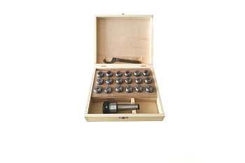 Патрон цанговый КМ3-ER32, хвостовик конус Морзе, DIN228-A, с набором цанг 18шт. 3-20мм GRIFF 020636