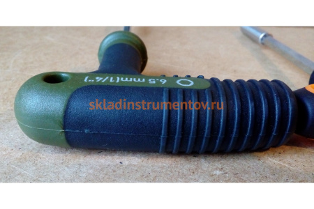 Отвертка с Т-образной рукояткой под биты 1/4 дюйма Дело техники 745600