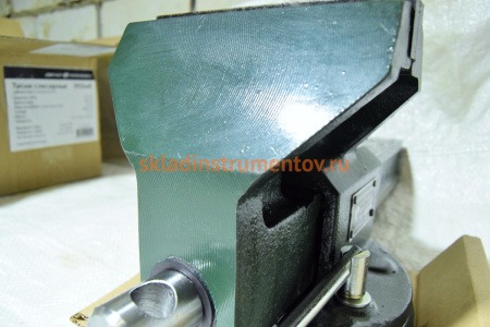 Слесарные поворотные тиски Дело Техники ТСС-140 392440