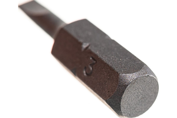 Вставка-бита 1/4"DR шлицевая, SL3, 25 мм Ombra 514530