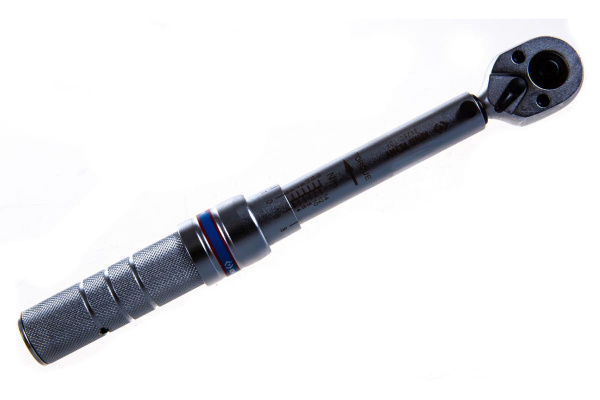 Динамометрический ключ 1/4 (3-15 Нм, футляр) KING TONY 3426C-1DF