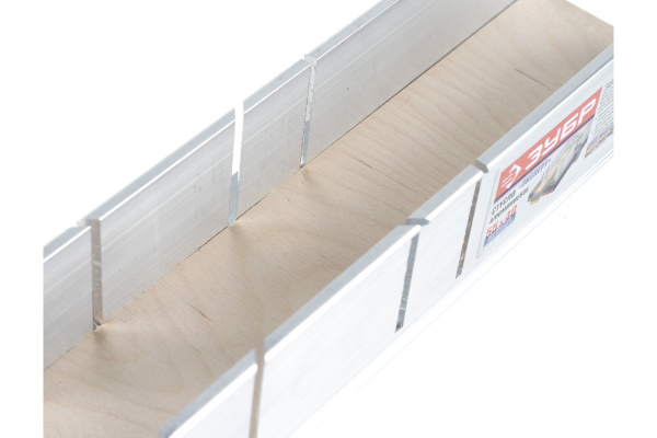 Алюминиевое стусло Зубр Эксперт с фанерной подложкой для заготовок 55x40 мм 15378-50