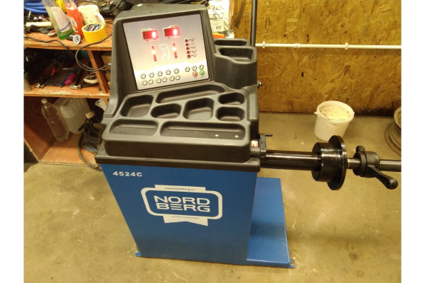 Балансировочный станок NORDBERG 4524C