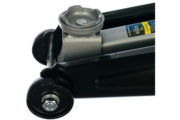 Подкатной домкрат для автолюбителя в кейсе (2 т) NORDBERG N3202EС