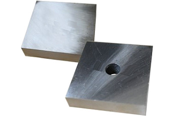 Нож с отверстием М14 (83x83x16 мм) для станка CNGQ-40 Zitrek 067-0095-03