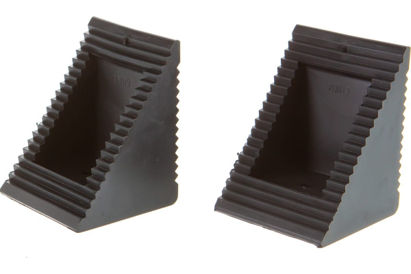 Резиновый противооткатный упор AV Steel 80х105х125 мм 2 шт. AV-921069