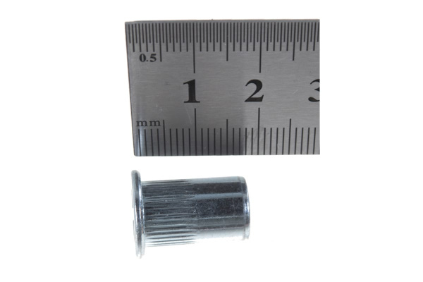 Заклепка резьбовая стальная цилиндрическая с насечкой (50 шт; М8; стандартный борт) MESSER 211108S-50