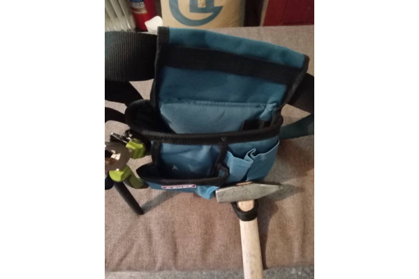 Сумка-пояс Зубр ЭКСПЕРТ одинарная, держатель для молотка, 9 карманов 38632