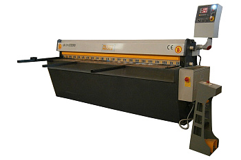 Электромеханическая гильотина METALMASTER MSJ 3032 Т Электромеханическая гильотина METALMASTER MSJ 3032 Т