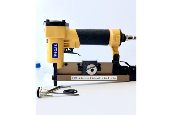 Шпилькозабивной пневмопистолет Pegas pneumatic P625 1043