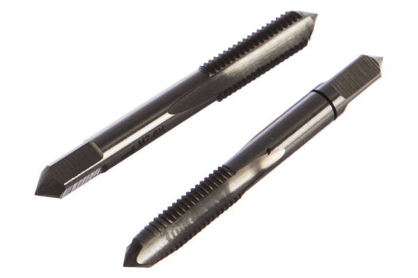 Комплект ручных метчиков Дело Техники 2 шт, HSS4341, M7*1.0 мм 400/1 220073