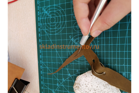 Перовой нож Зубр Z01