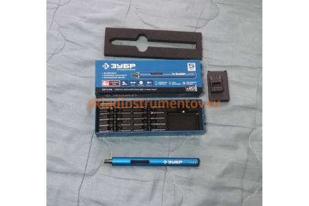 Аккумуляторная отвертка для точных работ Зубр Профессионал 4 Vmax, с набором 20 бит ОТР-4 Н20