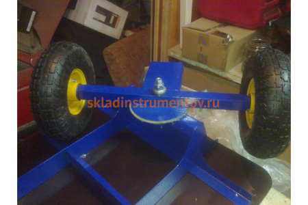 Тележка RUSKLAD платформенная, с поворотной осью ТПО О (600х1200) с пневматическими колёсами Тележка RUSKLAD платформенная, с поворотной осью ТПО О (600х1200) с пневматическими колёсами