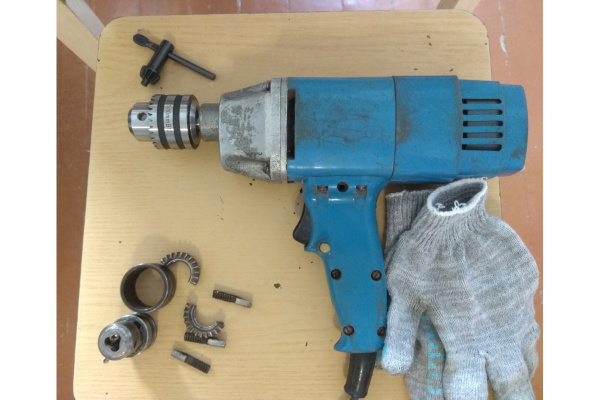 Патрон 151 Эксперт Станочный с ключом (1-10 мм; B12) Профоснастка 70301001