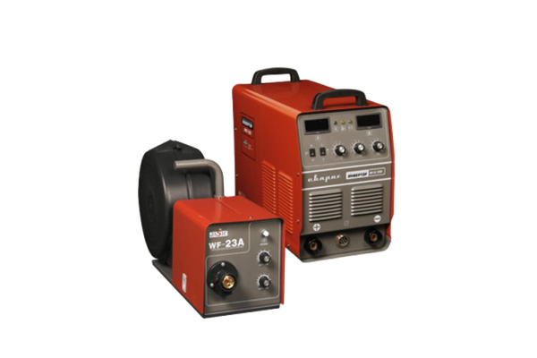 Инверторный полуавтомат для сварки в среде защитных газов Сварог MIG 350