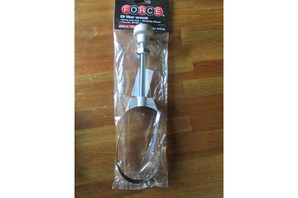 Стремянной ленточный фильтросъёмник 110-155 мм FORCE 61910L