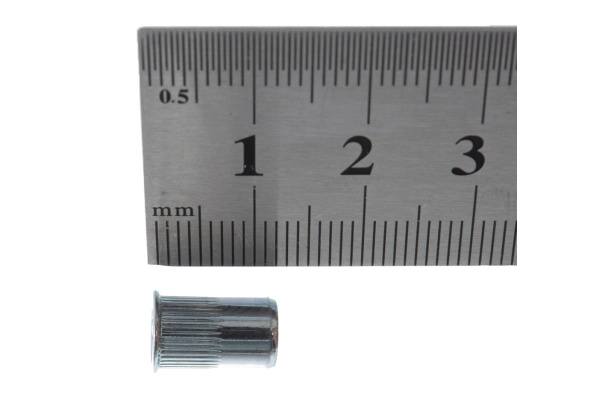 Заклепка резьбовая стальная с насечкой (50 шт; М5; уменьшенный борт) MESSER 212105S-50