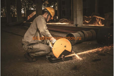 Монтажная пила Stanley STSC2135