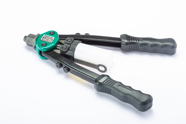 Заклепочник Sata до 6,4 мм 322 мм 90502