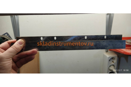 Рейсмусовый станок Зубр ширина строгания 305мм, толщина заготовки до 160 мм, 2 ножа, 8000 б/мин, 2000Вт, 6м/мин РС-305