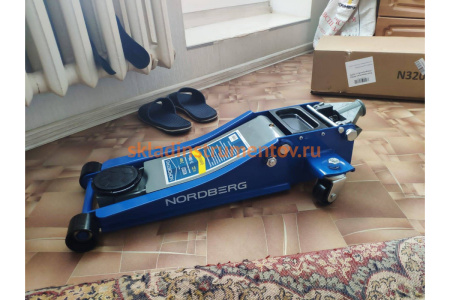 Супернизкий подкатной домкрат NORDBERG N32032