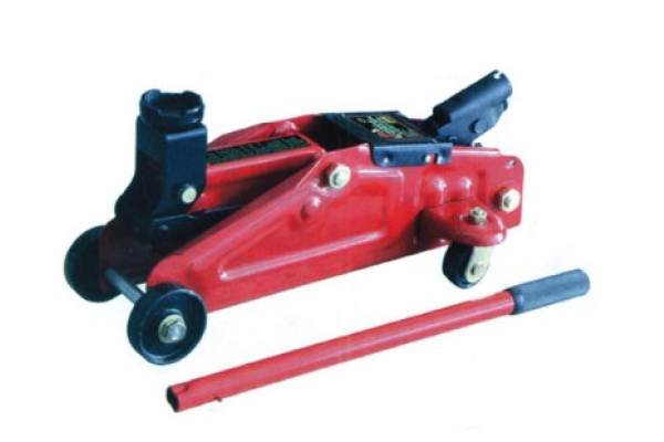 Подкатной домкрат TORIN 2т, Н=140-300мм, в кейсе TA820011S