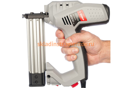 Скобозабивной пистолет ЗУБР 2000 Вт ЗСП-2000