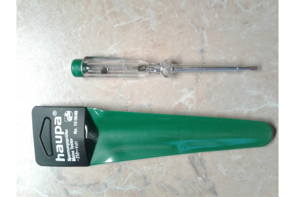 Индикатор напряжения 100-250В в упаковке HAUPA 100646