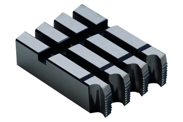 Комплект резьбонарезных гребёнок (1"-2"; BSPT; правая; HSS) REKON 021004 Комплект резьбонарезных гребёнок (1"-2"; BSPT; правая; HSS) REKON 021004