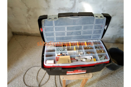 Ящик для инструментов 600x305x295мм +лоток + органайзер + 2 съемных органайзера Tayg 168000