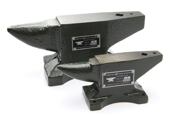 Консольная однорогая наковальня Дело Техники 3 кг 390103